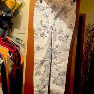 The Skinny ankle jean